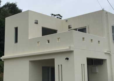 modern, white house front.