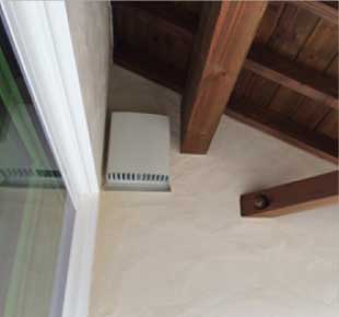 Wall with a 'Seseragi®' installed.